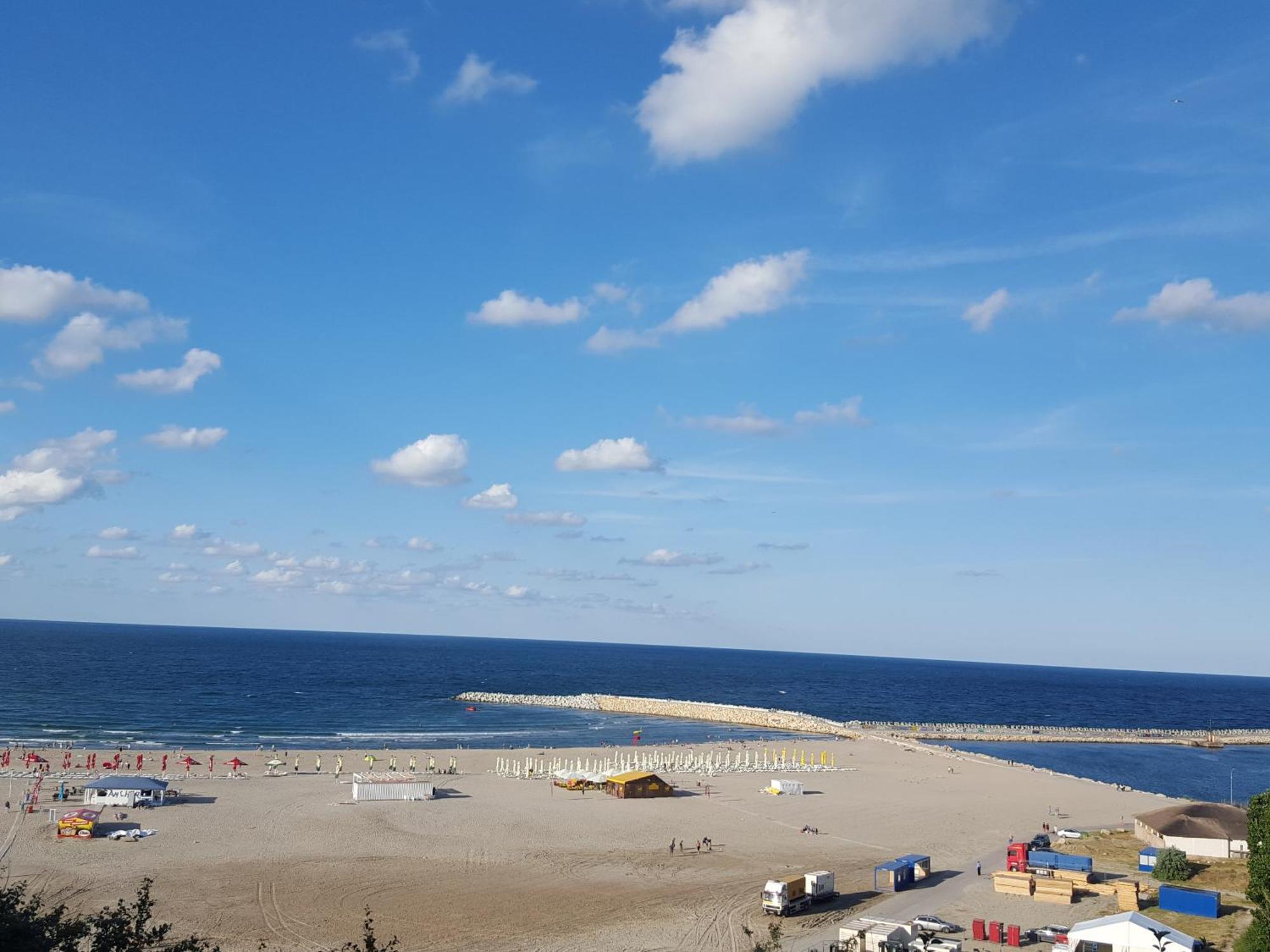 Modern Beach Apartment Constanta Ngoại thất bức ảnh